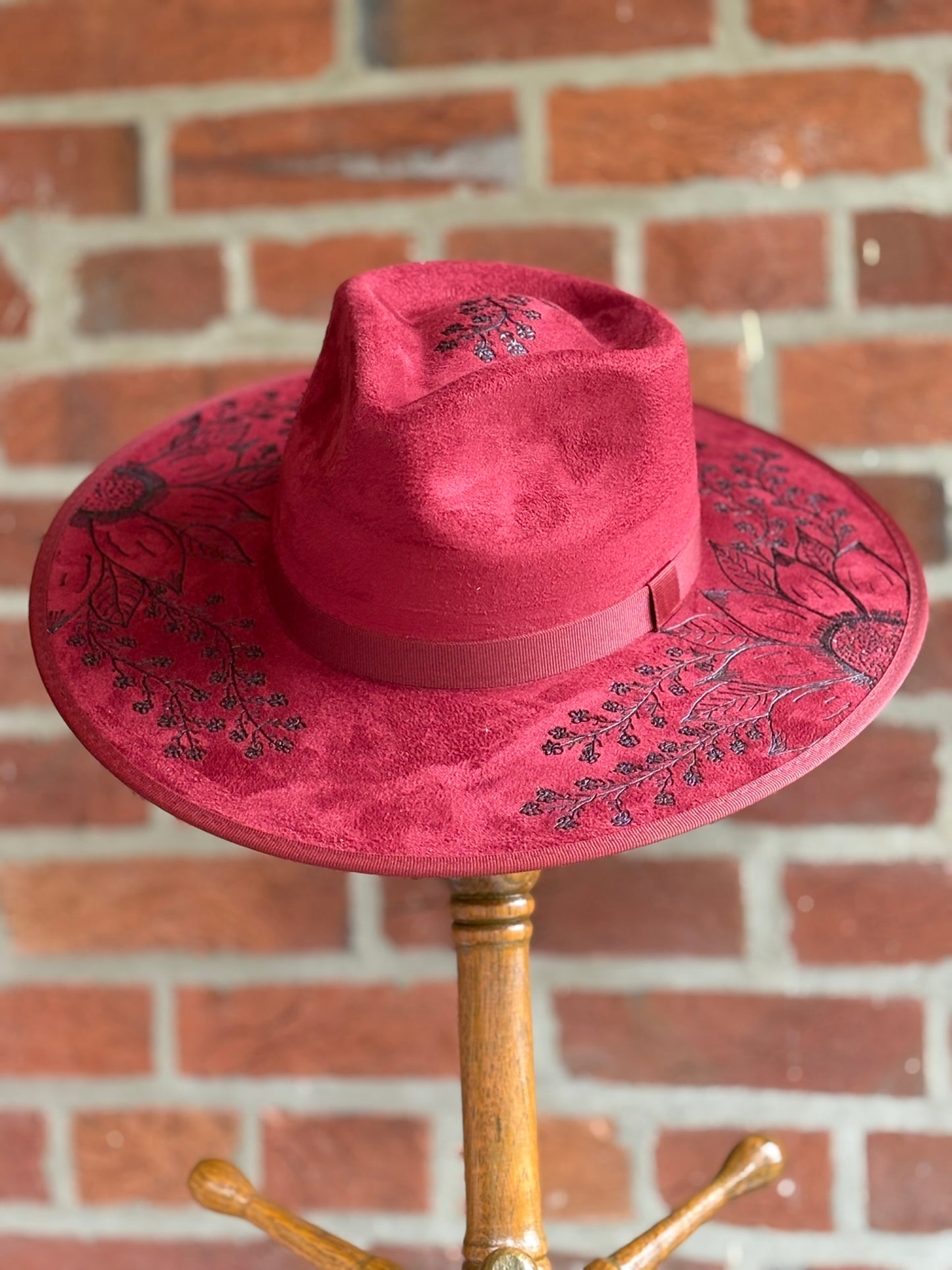 Wine Floral and Vine