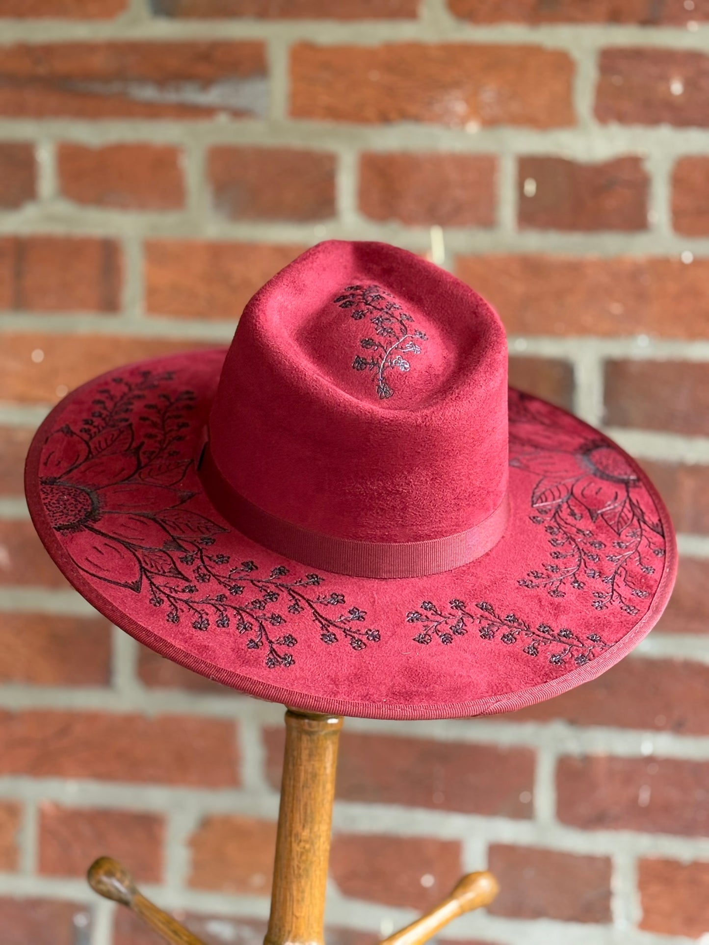 Wine Floral and Vine